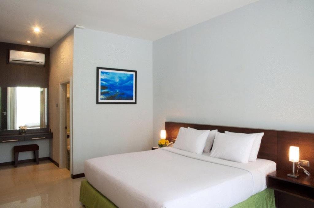 The Hill Hotel & Resort Sibolangit Exterior photo